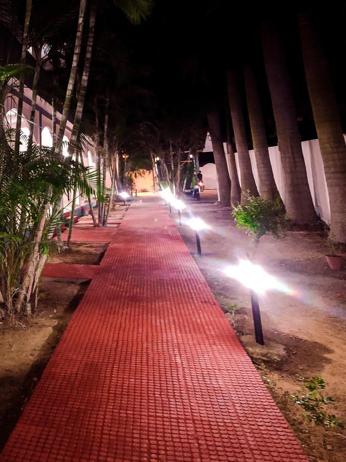 Hotel Jungle Palace Resort Umariā Exterior foto